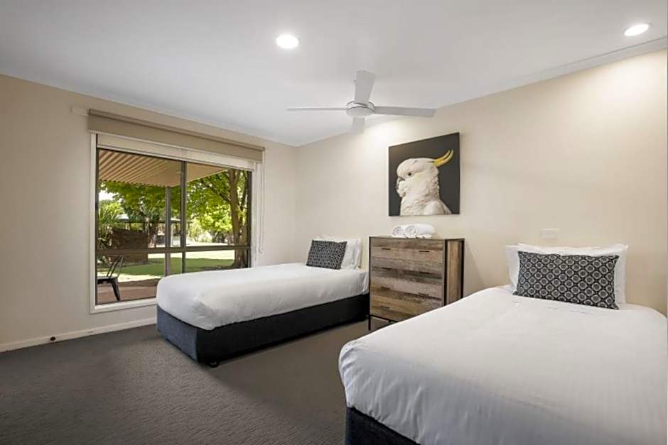 Lakeside Country Club