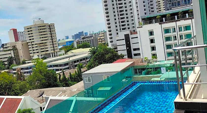 Avatar Residence Sukhumvit 7
