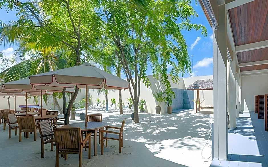 Araamu Hotels Maldives at Dhiffushi