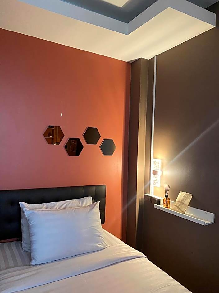 VarietyD-DayHostel HuaHin