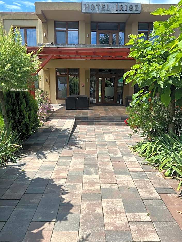 Hotel Írisz