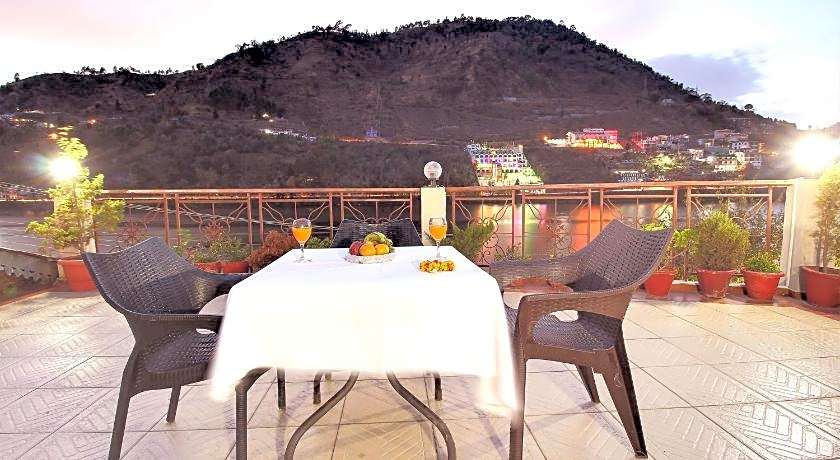 Hotel Neelesh Inn - A Luxury Lake View Hotel 20 KM From Nainital