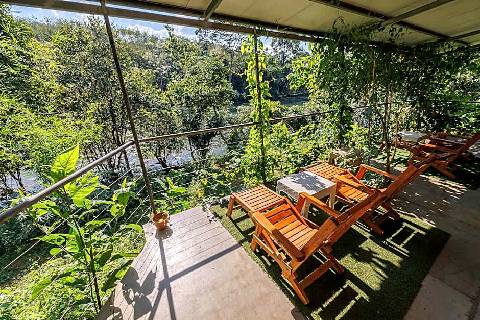 Baandin Chiewlarn Resort