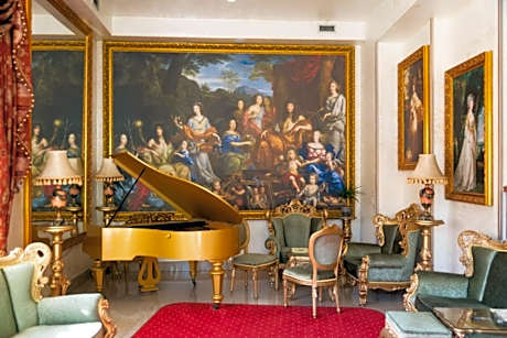 Premier Prezident Garni Hotel and Spa