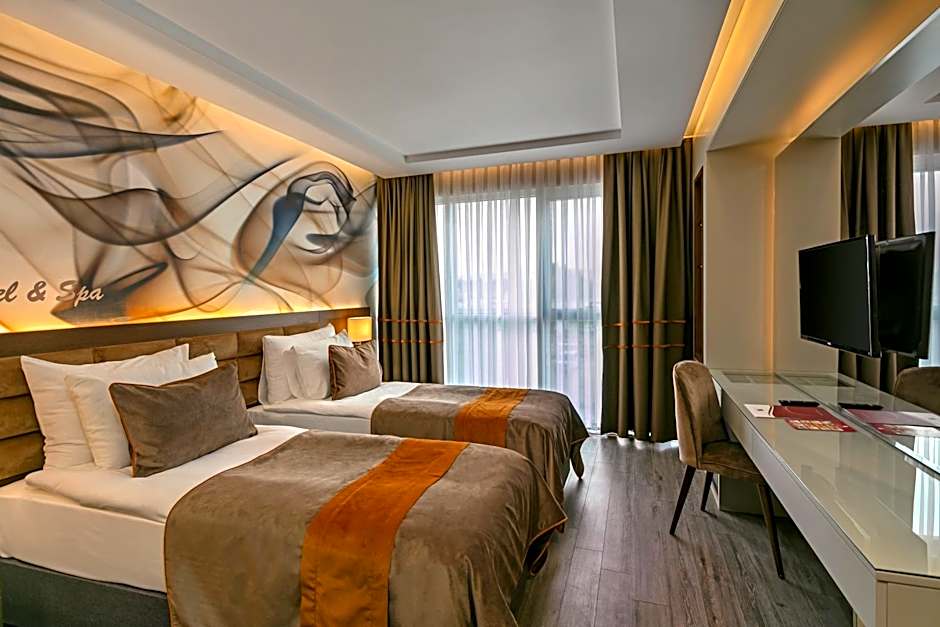 B Business Hotel & Spa