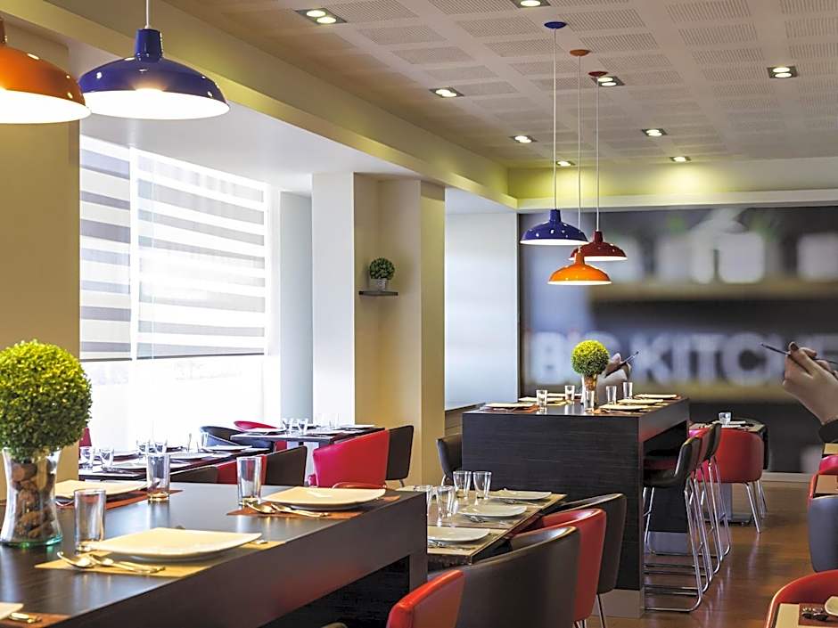 Ibis Juarez Consulado