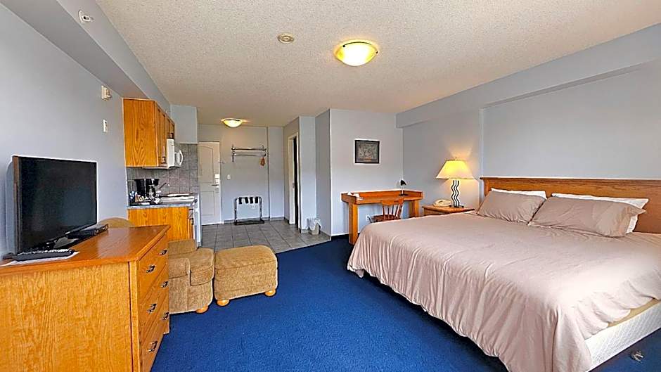 Misty Mountain Inn & Suites