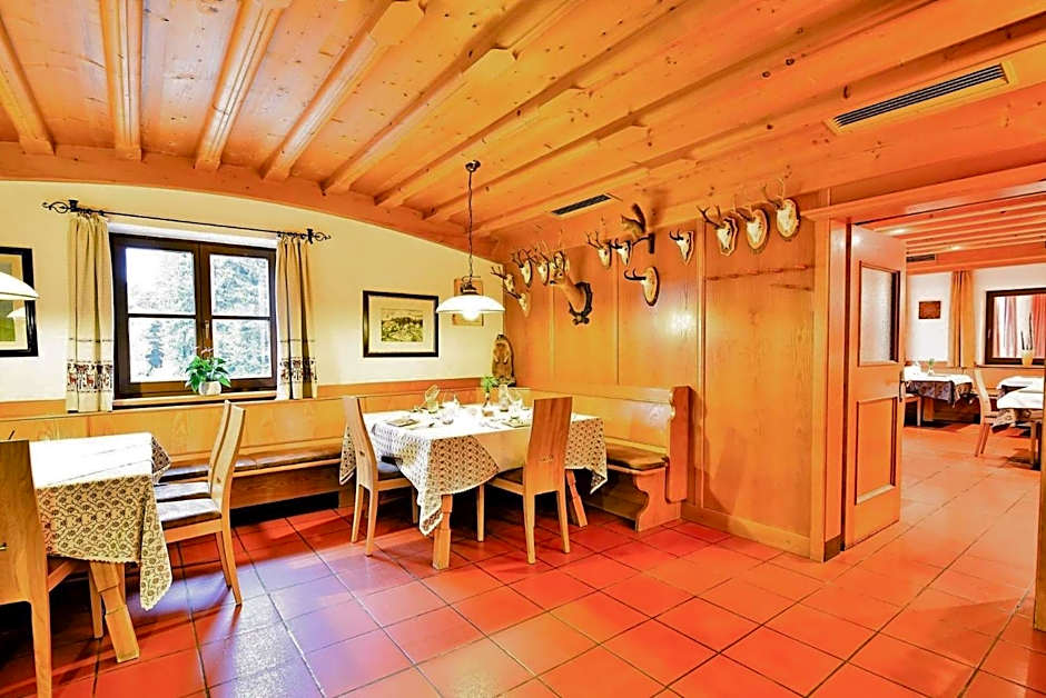 Berghotel zum Zirm