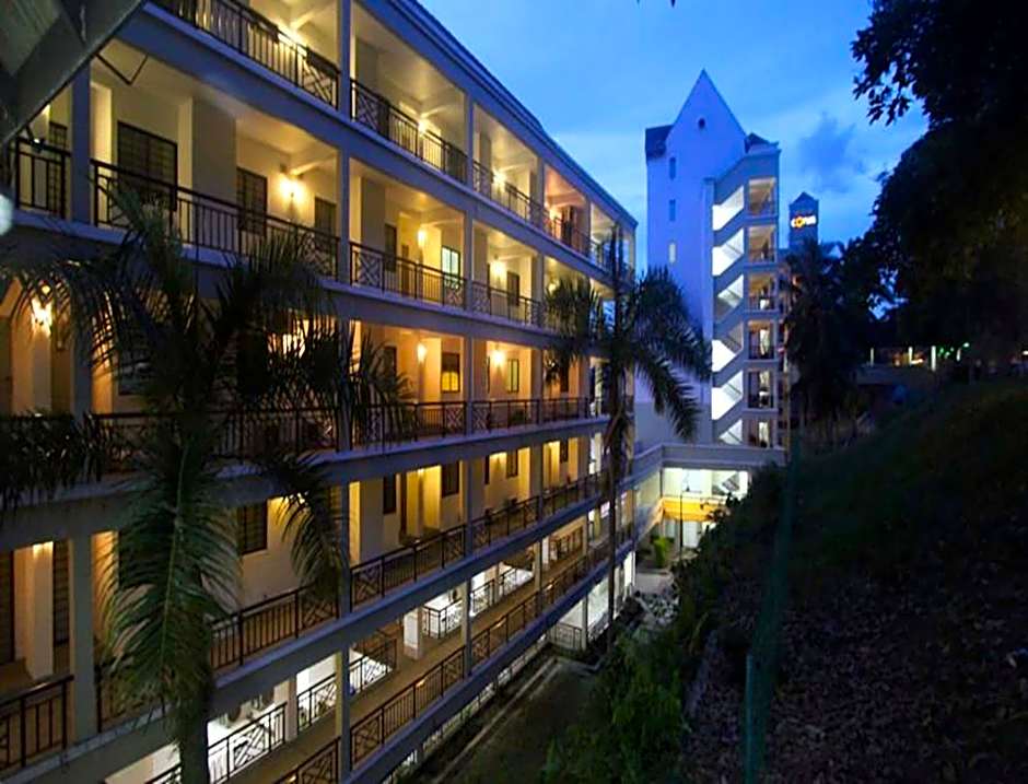 Paradise Lagoon Apartment