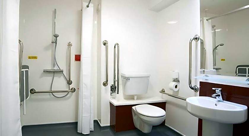 Travelodge Woking Central