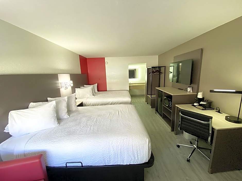 Ramada by Wyndham Tuscaloosa