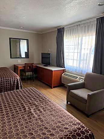 Standard Queen Room with Two Queen Beds
