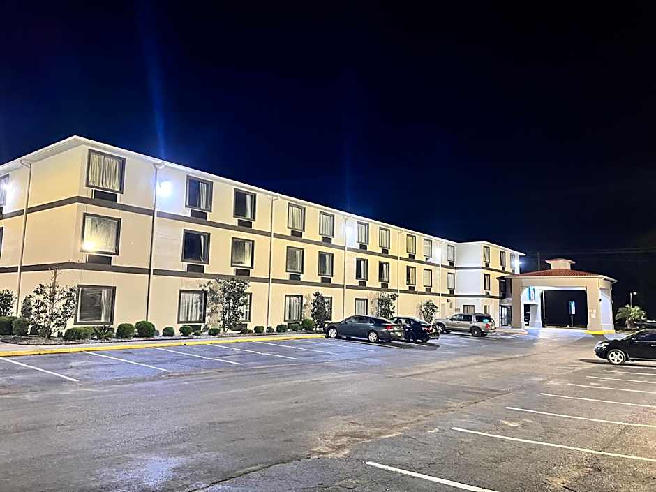 Quality Inn & Suites Biloxi - Ocean Springs