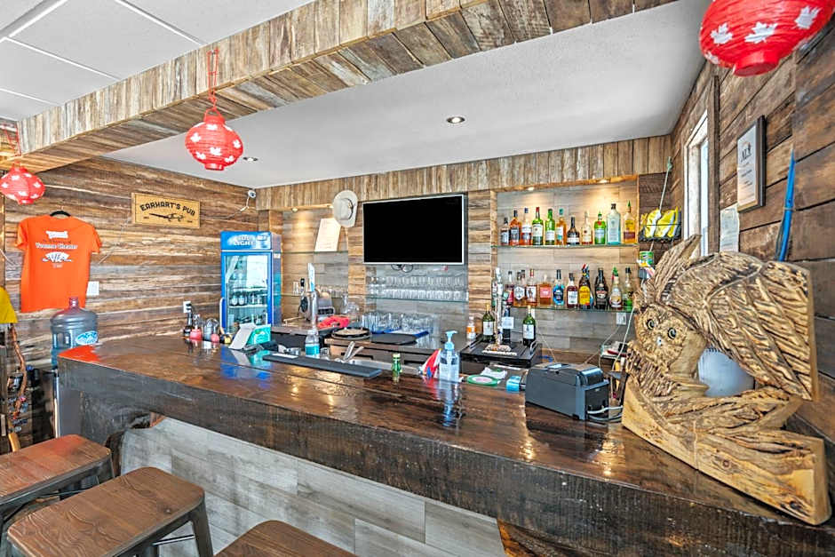 Edge of the Avalon Inn