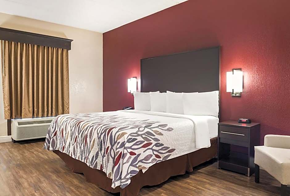 Red Roof Inn Tupelo