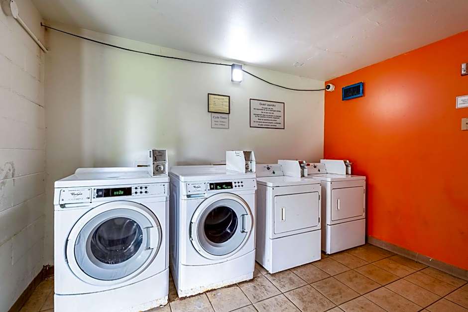 Motel 6-Houston, TX - East