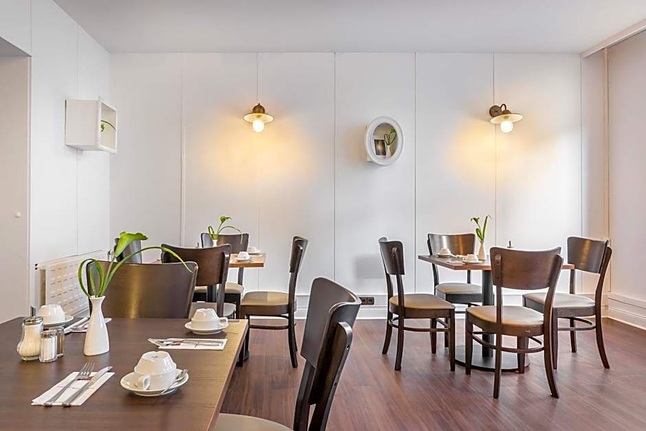 Signature Hotel Astoria