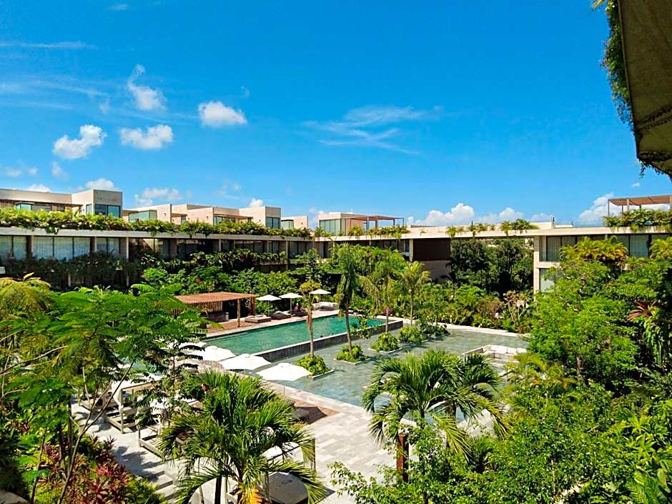 Mistiq Tulum
