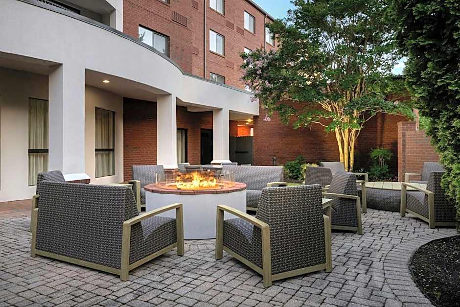 Courtyard by Marriott Blacksburg