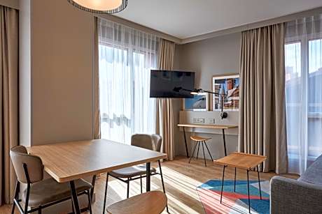 One Bedroom Apartment