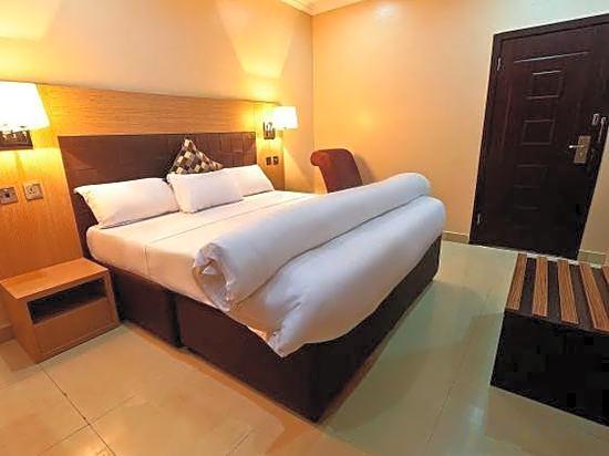 GolfView Suites and Conference Center