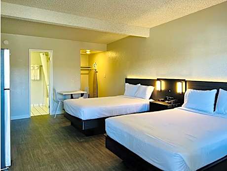 1 QB | SUITE, NSMK, KITCHEN