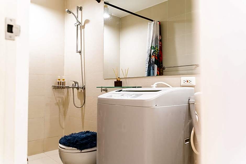 R'Holistay Azure North KING SIZE BED & Wave POOL