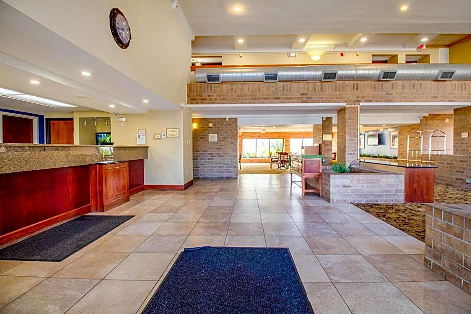 Tulsa Square Hotel Central, I-44 By OYO