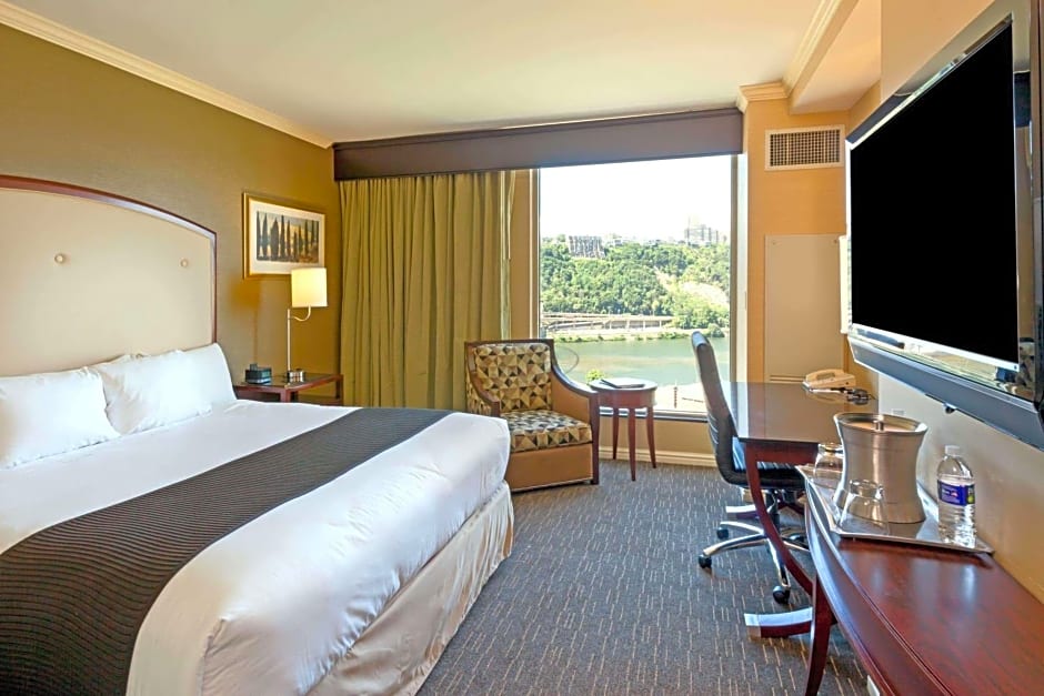 Wyndham Grand Pittsburgh