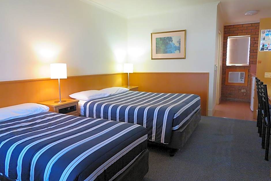 Summerhill Motor Inn - Adults Only