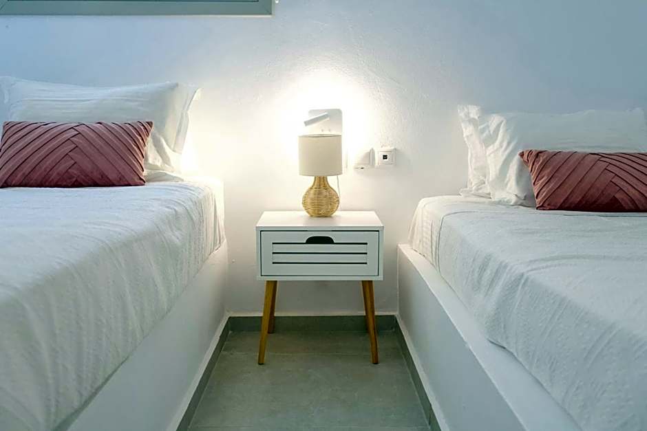 Margarita Studios Ambelas