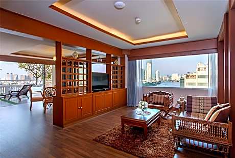 1 King Bed Executive Terrace Suite (1501, 1535)