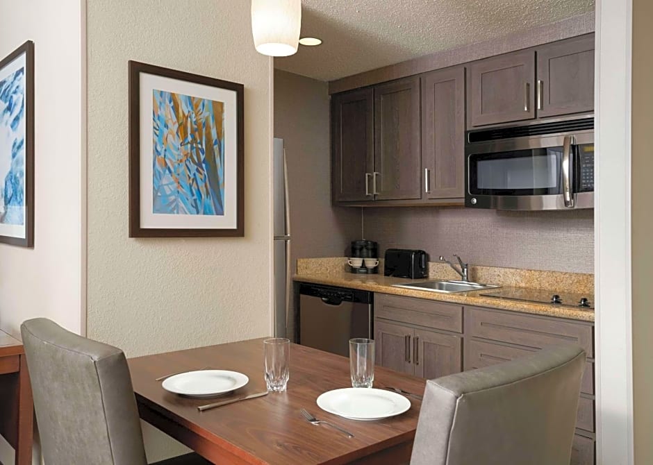Homewood Suites By Hilton Somerset Nj
