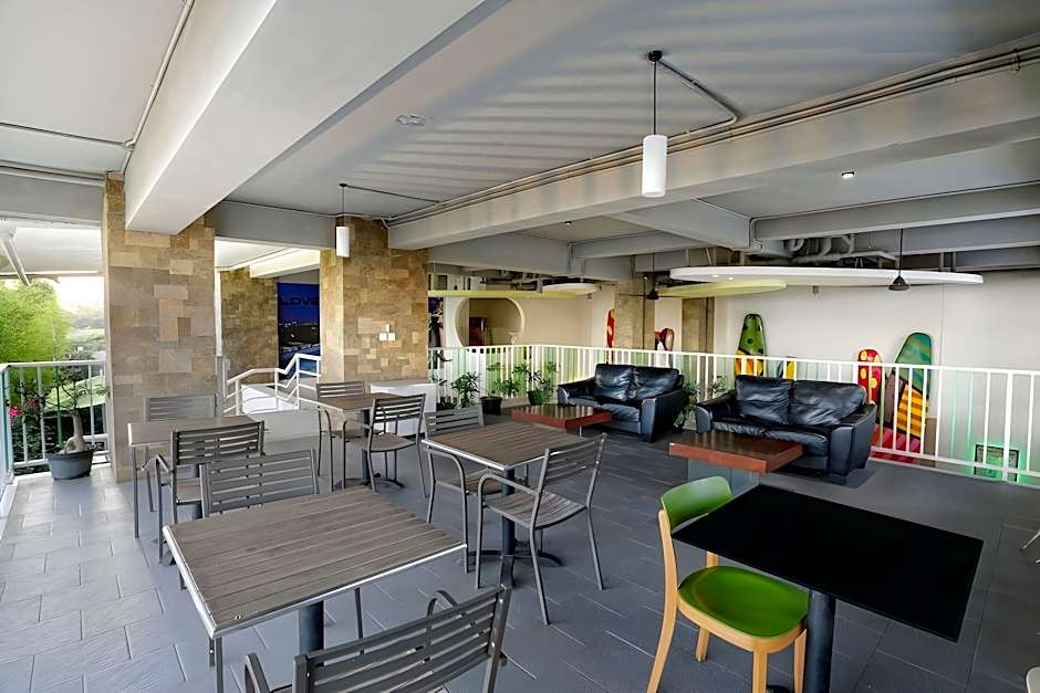 Maxonehotels At Bukit Jimbaran