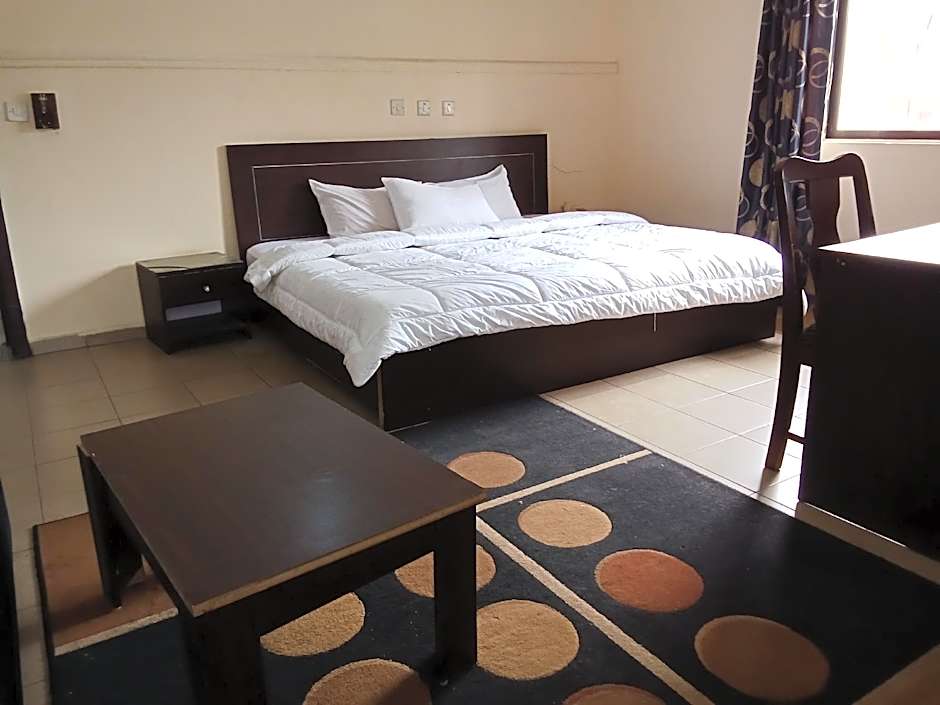 Dreamland Suites