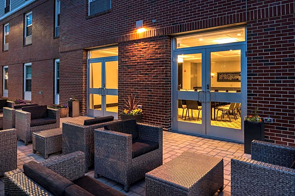 Hampton Inn By Hilton & Suites Bridgewater, NJ