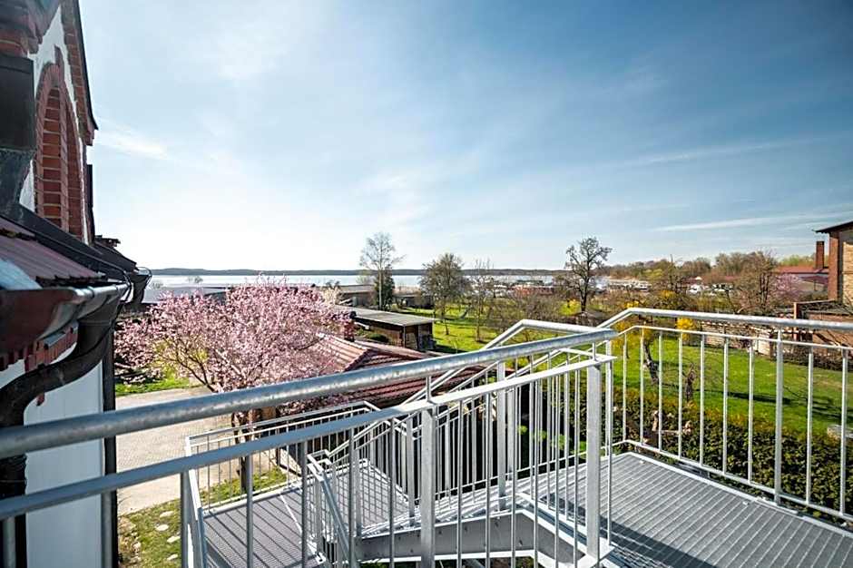 Hotel Villa am Stadthafen