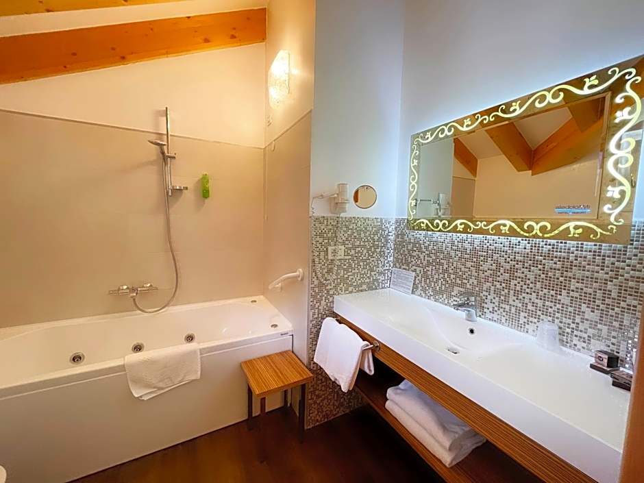 Alledolomiti Boutique Lake Hotel - Adults friendly