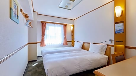 Standard Twin Room - Non-Smoking