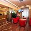 Le Petit Hotel
