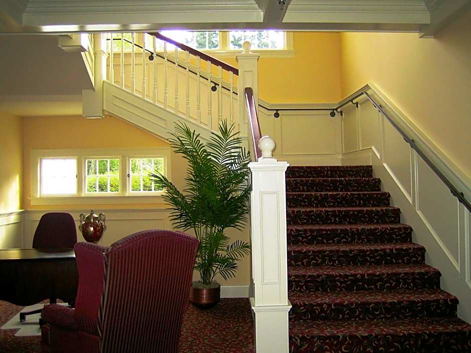 Crown Mansion Boutique Hotel & Villas