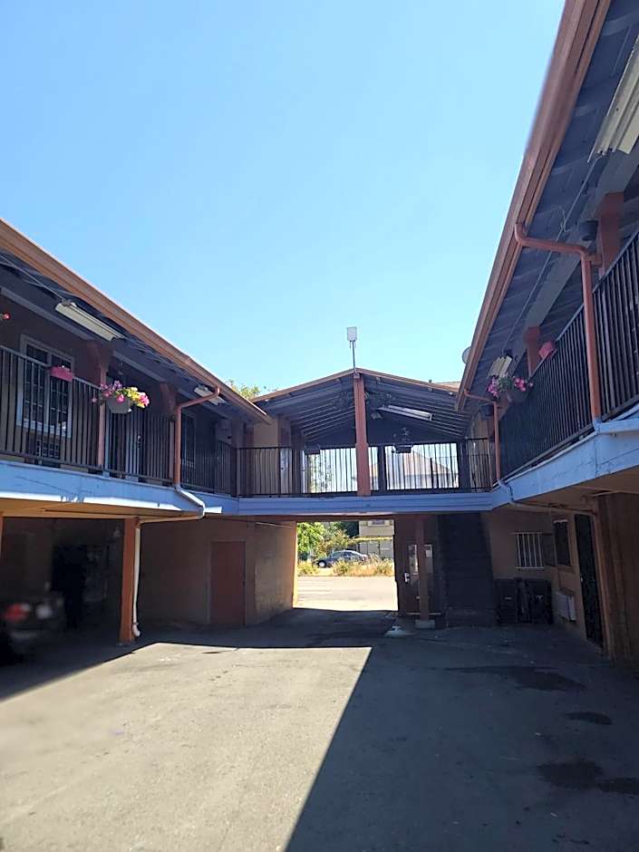Nights Inn Motel