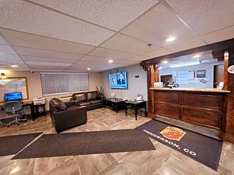 Super 8 by Wyndham Henderson North East Denver