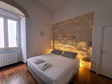 Deluxe Double Room with Shower