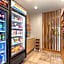 Holiday Inn Express and Suites Staunton By IHG