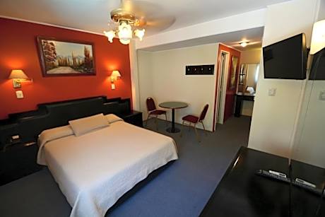 Queen Room