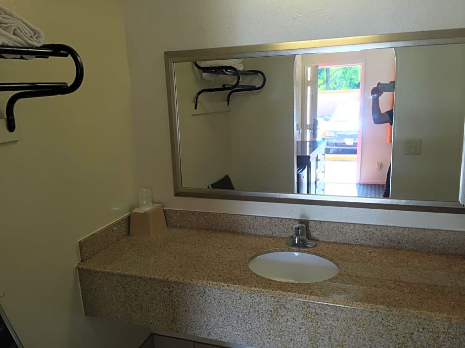 Regency inn and suites