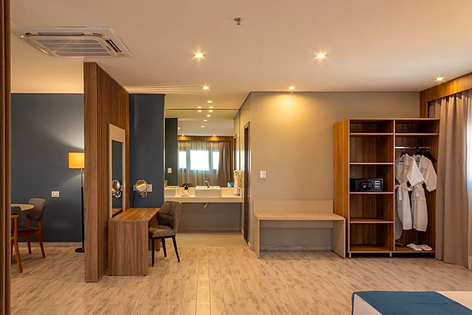 Tryp by Wyndham Asuncion