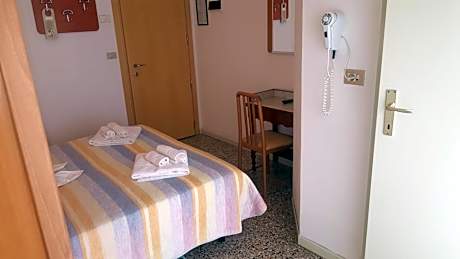 Economy Double or Twin Room