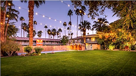 Caliente Tropics Hotel